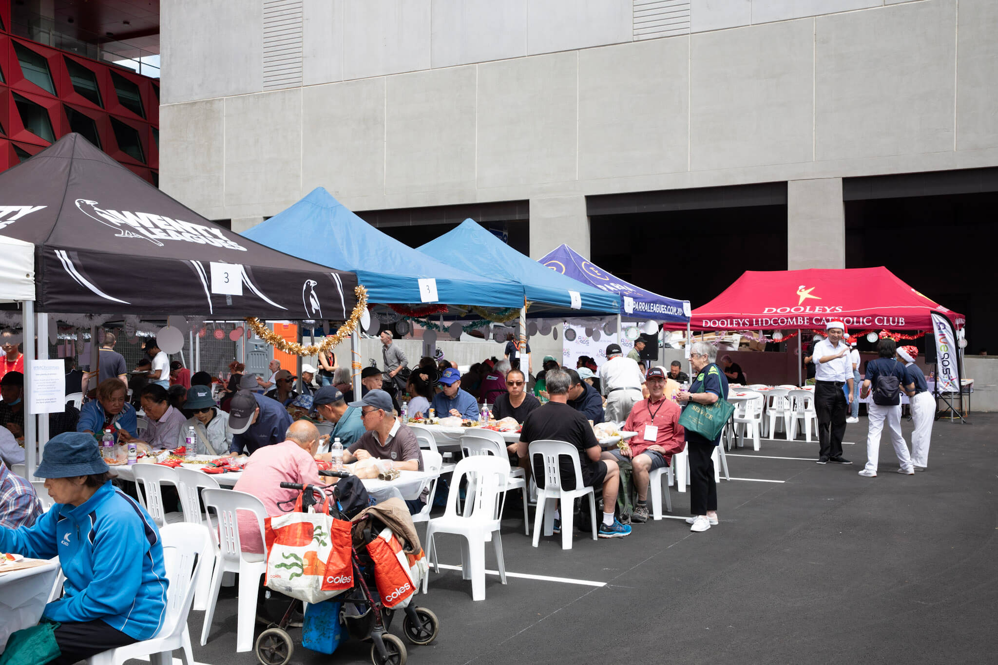 Parramatta Mission Christmas Lunch DOOLEYS