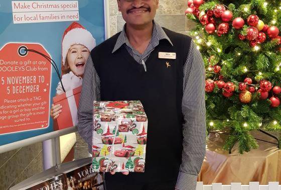 DOOLEYS Christmas Giving Tree