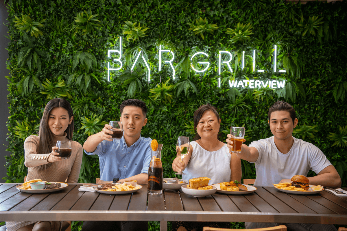 bar and grill waterview header